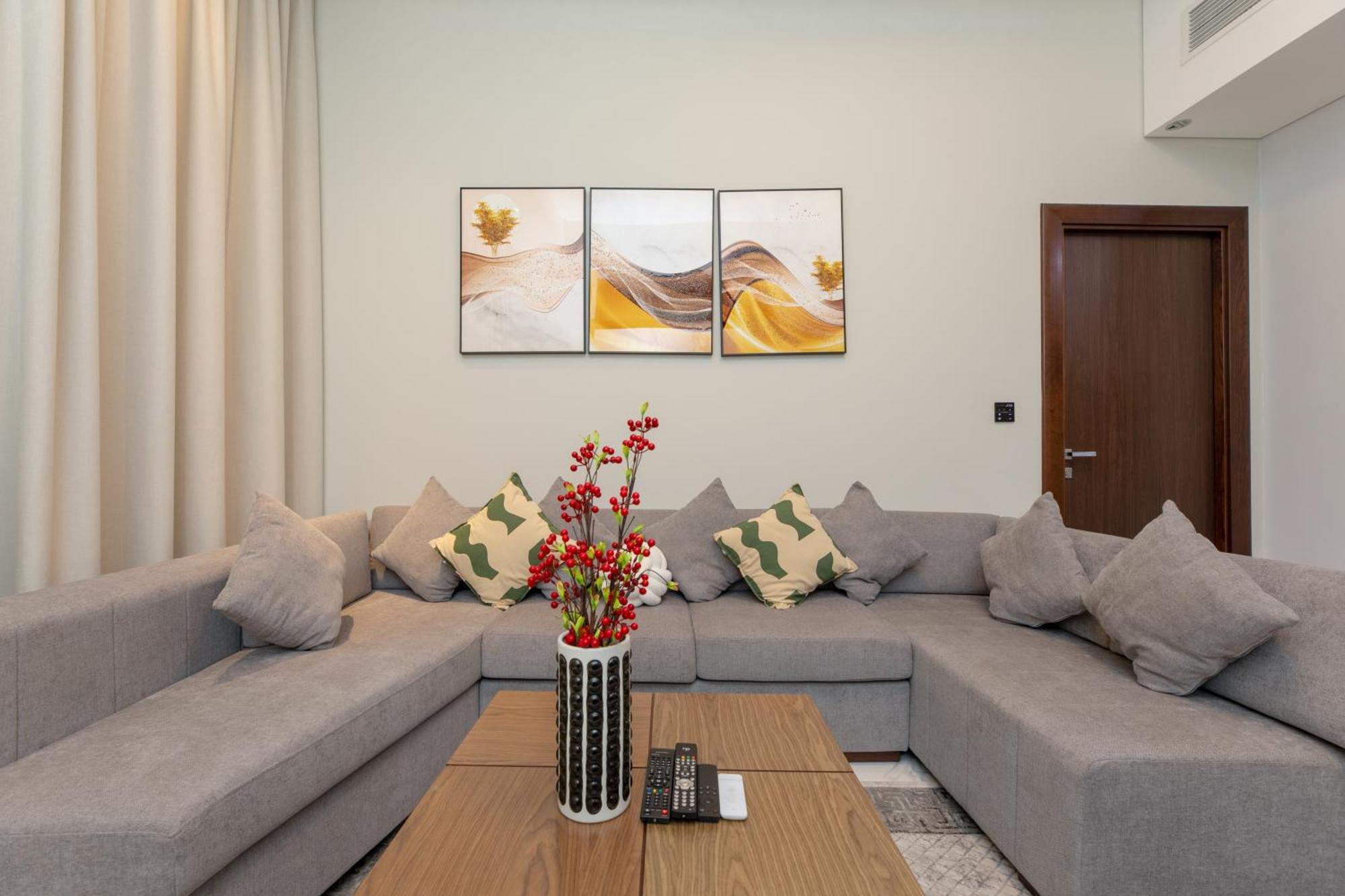 דובאי Simply Comfort In J One Tower מראה חיצוני תמונה